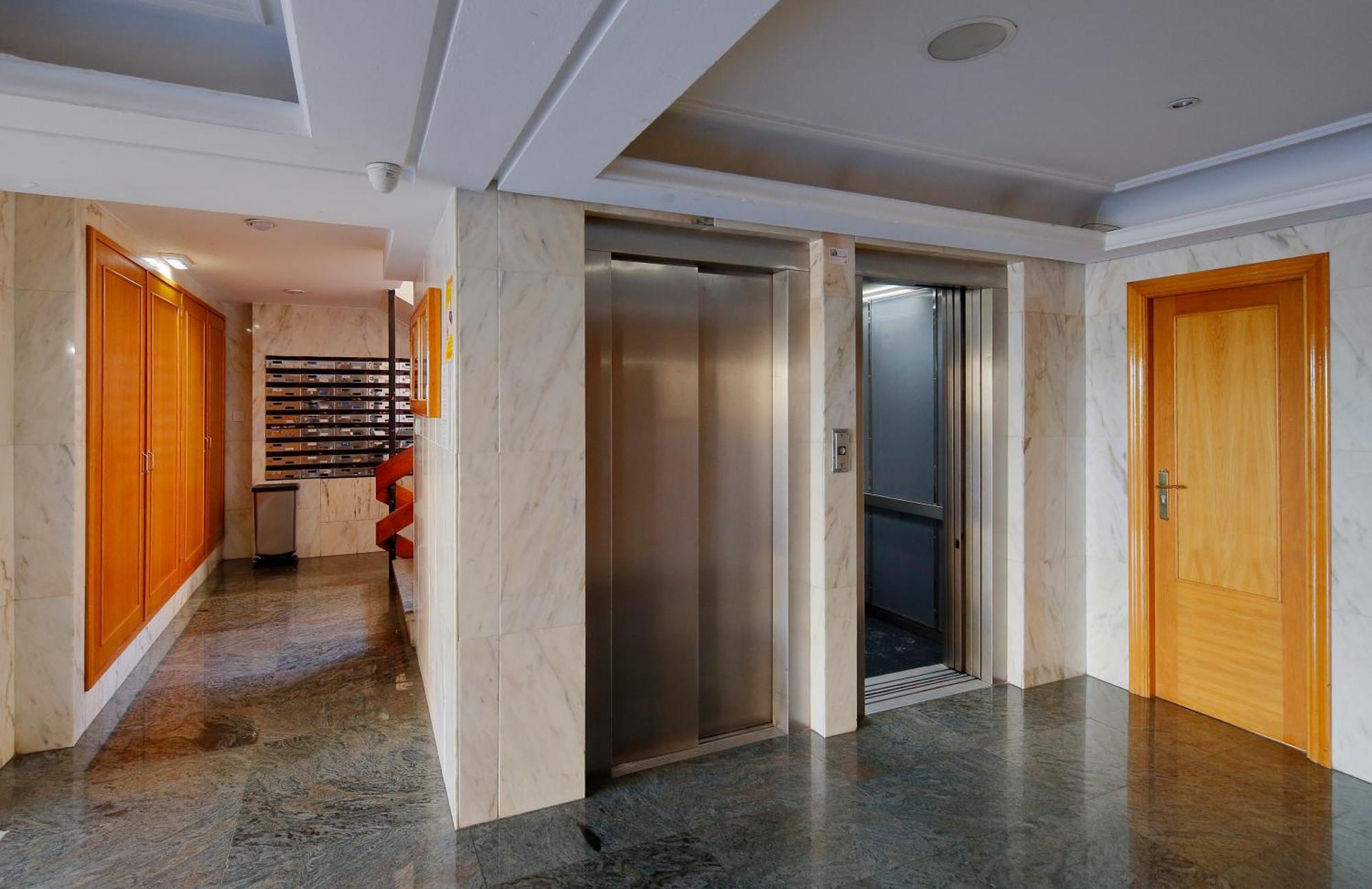 Apartament Playa De San Lorenzo Gijón Zewnętrze zdjęcie